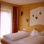 Alpenbauernhof Groebenhof