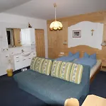 Agroturismo Alpenbauernhof Groebenhof